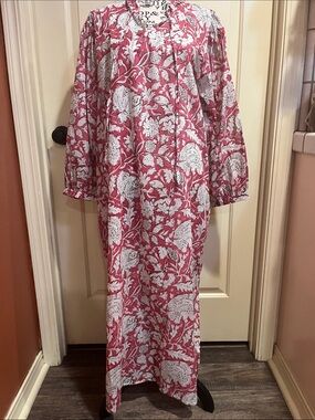 RAGA Nayra Rose and Cream Floral Maxi Dress very light so comfortable